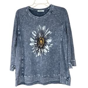 Jess & Jane Shirt Women’s Small Vintage Gray Wash Boho Floral Graphic Print